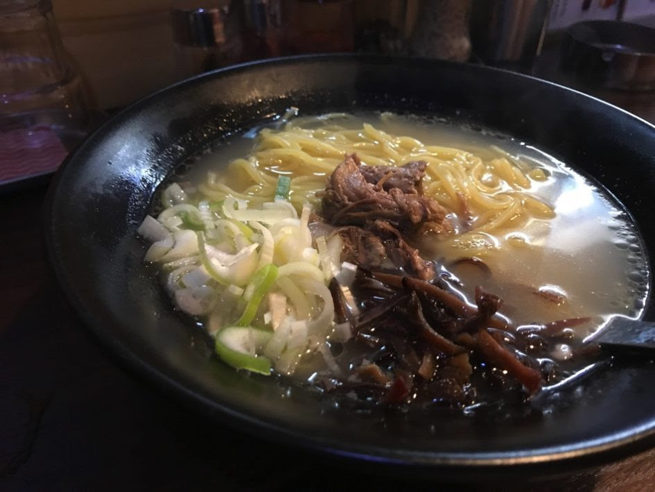 てーるらーめん てーる10 鳥栖駅からすぐ 居酒屋使いもできる牛テールラーメン店 鳥栖市 佐賀もぐもぐ