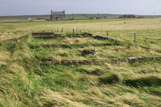 File:Remains of a gutting shed, Ordaal, Baltasound - geograph.org.uk - 972798.jpg