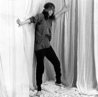 http://www.bbc.co.uk/radio4/arts/frontrow/media/PattiSmith1.jpg