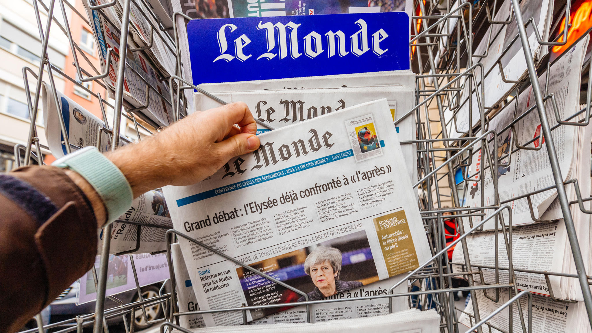 Le Monde S Editorial Independence Crisis Deepens Financial Times