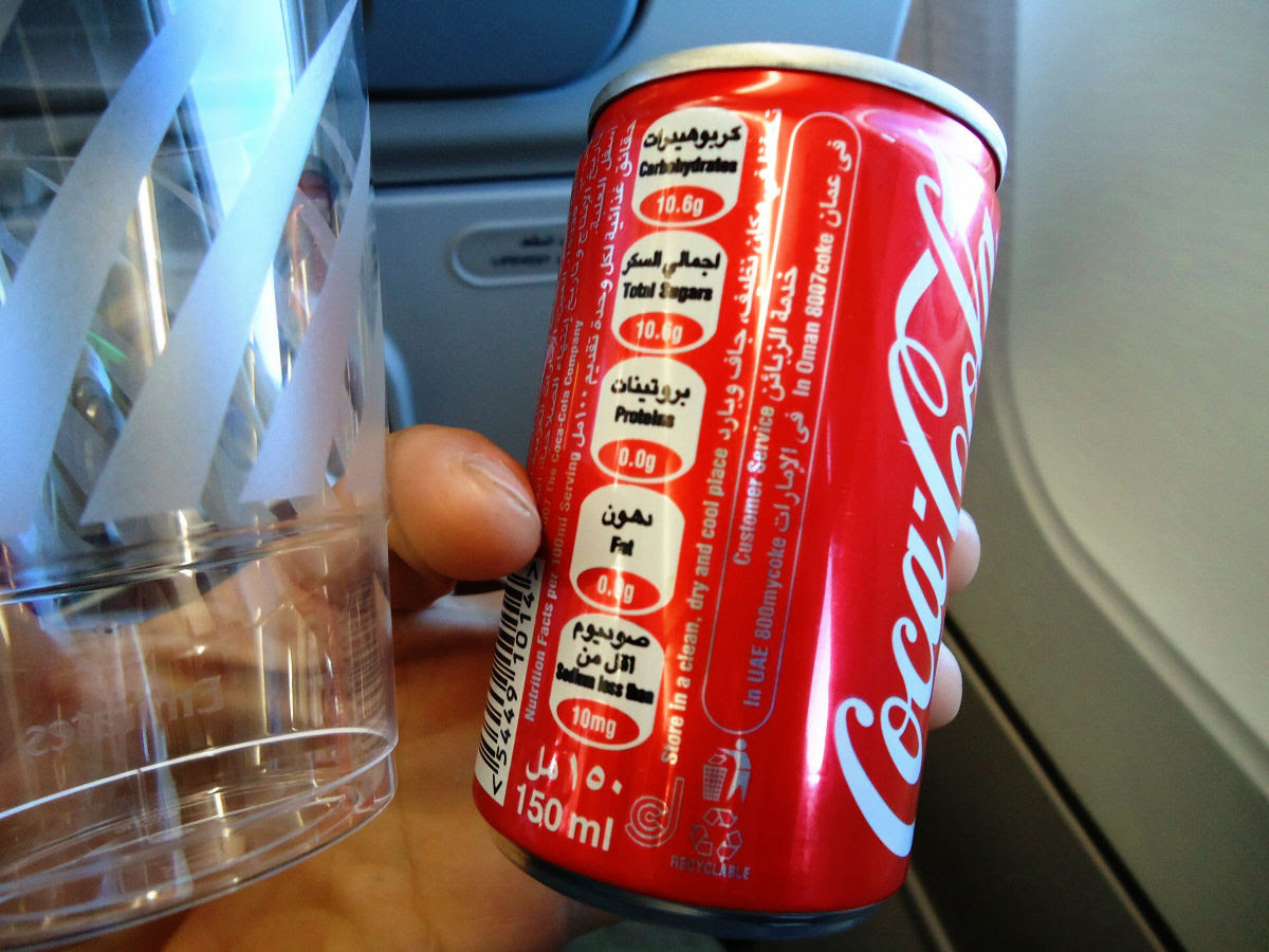 Difference In Size By Country Of Coca Cola Seen Around The World Pet Bottles Cans Various Gigazine