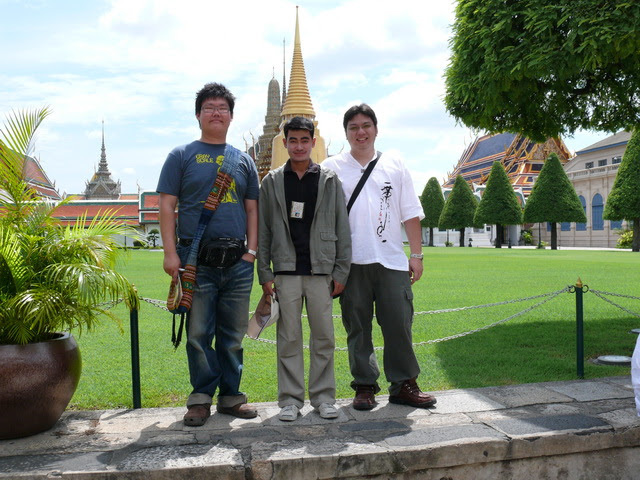 18 tour guide_resize