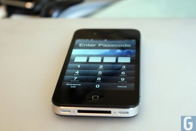iPhone 4S