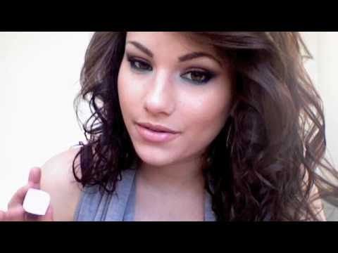 pink lipstick mark. Pink/Nude LipstickPlaces