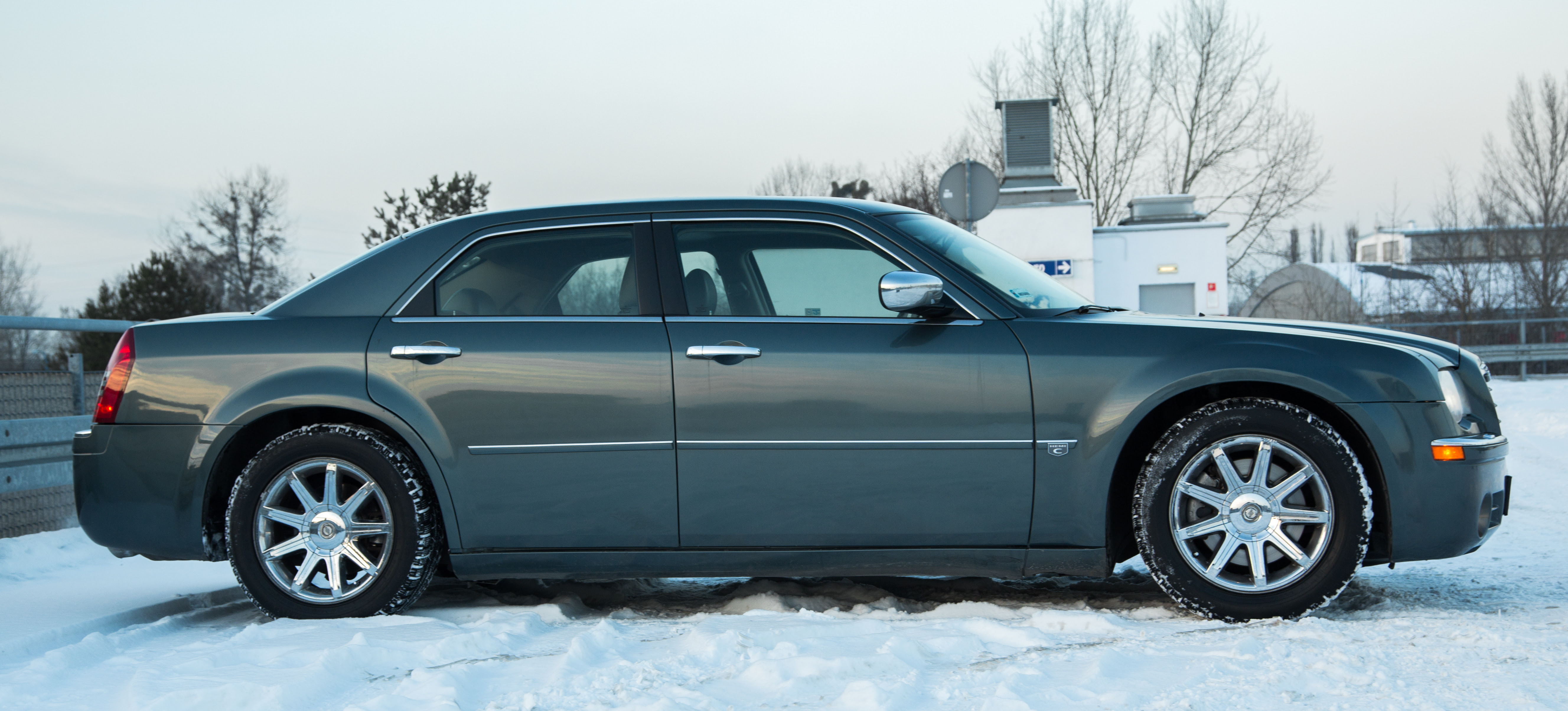 Chrysler 300c V8 5 7 Hemi 340km 05 Auta Premium