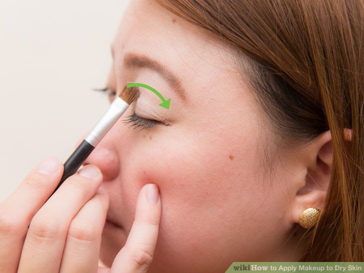 Apply Makeup to Dry Skin Step 11.jpg