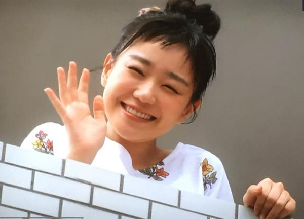 アパートの隣人が毎日つばを掛けてきたあと 行ってらっしゃい と言ってくれる 手話へのボケ ボケて Bokete