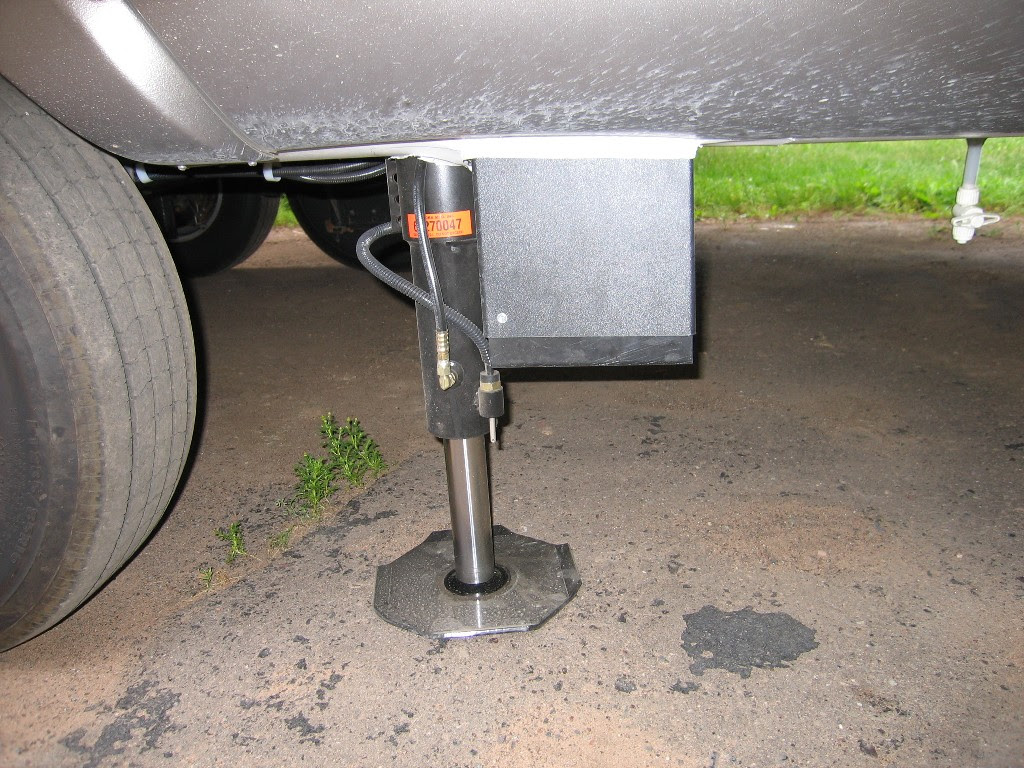 Big Foot Leveling System
