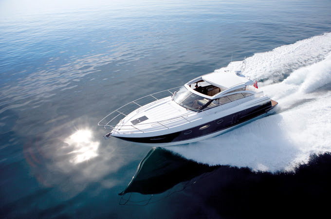 V Class Princess V52 ボート ヨット クルーザーの新艇 中古艇販売 Recリライアンスマリン