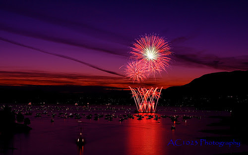 HSBC Celebration of Light 2007 PC Widescreen Wallpaper by ACPhoto2007.