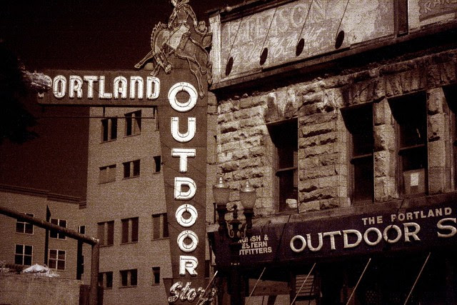 portland outdoor store (infrared)