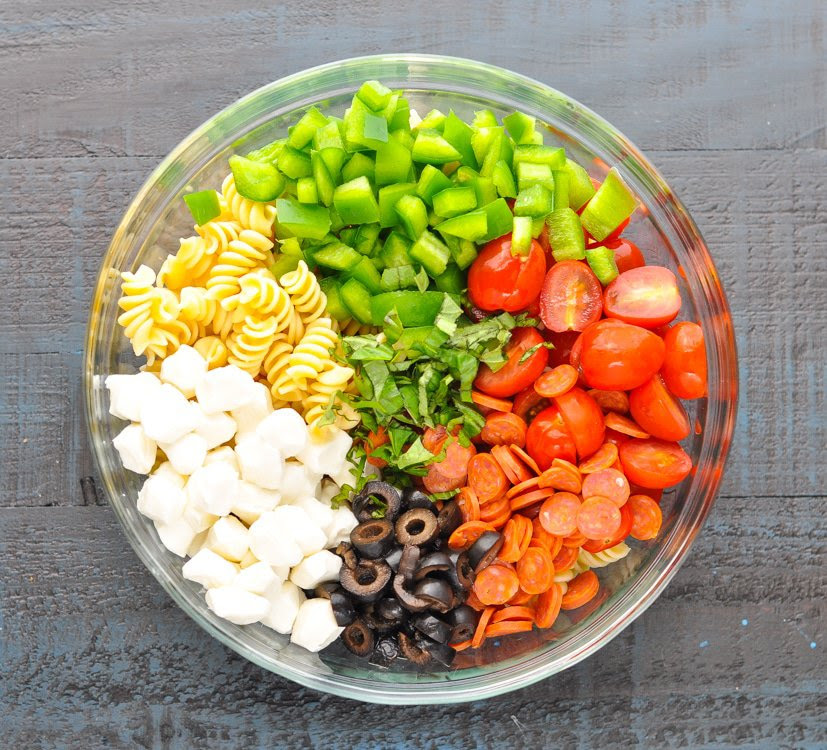 Creamy Italian Pasta Salad - The Seasoned Mom