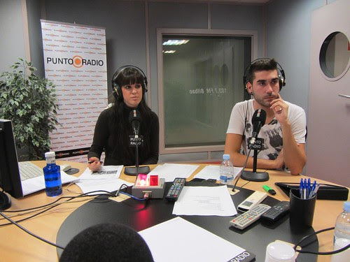 Oiane Flaño Sarasua y Iñigo Yarza Herrero en Radio Punto Euskadi