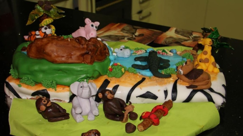 Gateau Safari Jungle En Pate A Sucre Le Blog Pour Mes Enfants