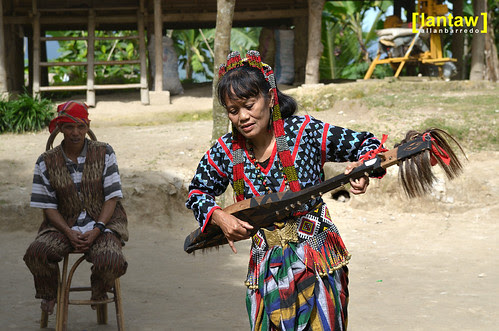 Madal be Hegalong (dance with hegalong)