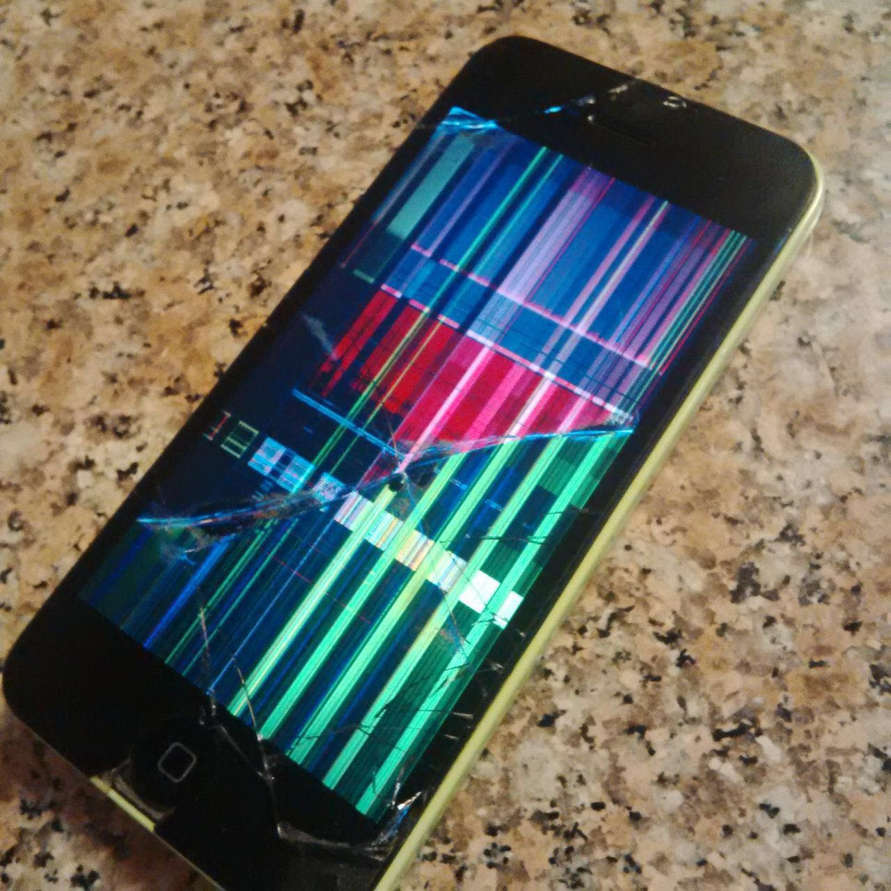 aventura IPHONE 11 screen fix Do screen? IPHONE 11 How Cracked iRepairUAE I Fix Call A 5C