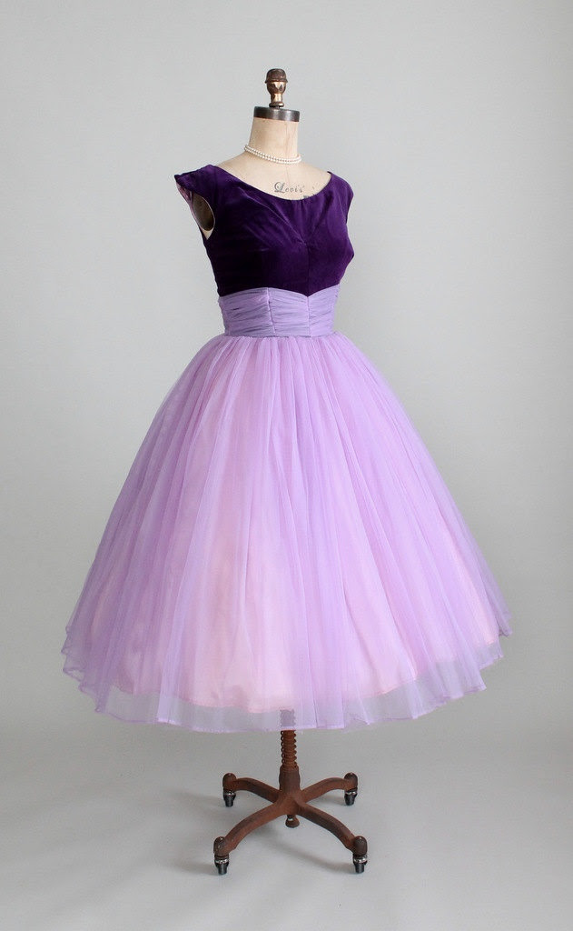 Vintage 1950s Purple Velvet and Chiffon Prom Dress. I would wear this ...