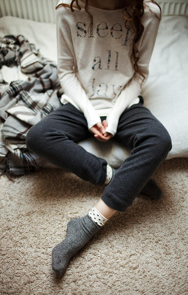 sleepy sunday by laura-makabresku
