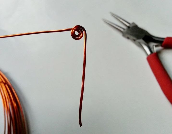 Make a Wire Swirly Double Heart Ring step4.jpg