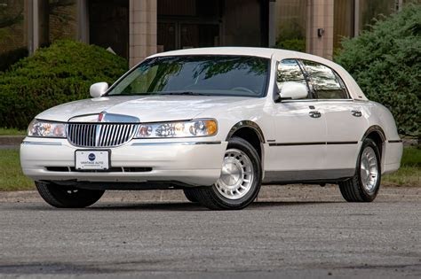eBook 2000 Lincoln Town Car Manual Free