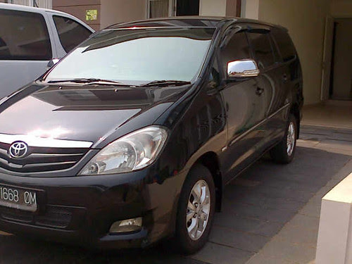 DI JUAL MOBIL TOYOTA KIJANG INNOVA G MANUAL 2010 WARNA HITAM