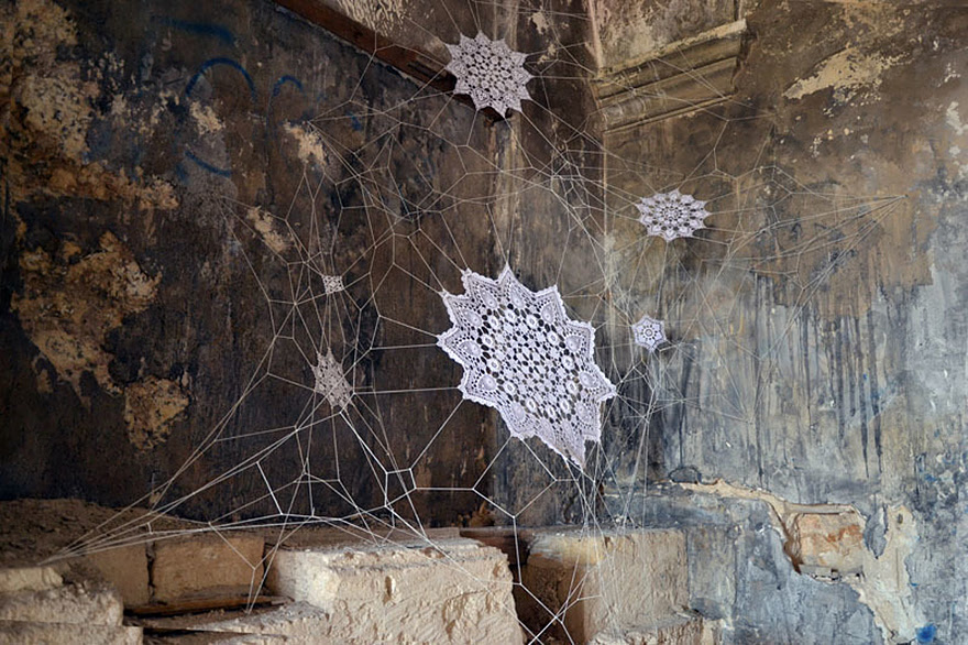 crochet-lace-street-art-nespoon-9