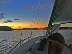 J/111 sailing upwind