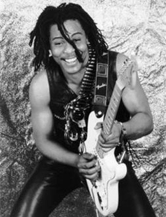 Majek Fashek Artists & Mental Health: Legendary Reggae Musician MAJEK FASHEK Allegedly Mentally Unstable & Hospitalized