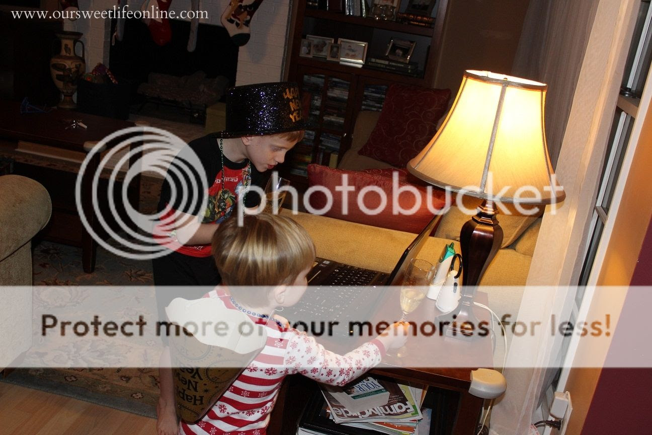 photo newyears12_zps5a5a8c52.jpg