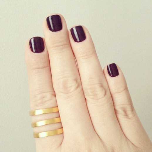 LE FASHION BLOG INSTAGRAM PICTURES DARK RED BURGUNDY WINE NAILS NAIL POLISH MANICURE GOLD LADY GREY JEWELRY TRIO BAND RING REPOSSI INSPIRED RING 3