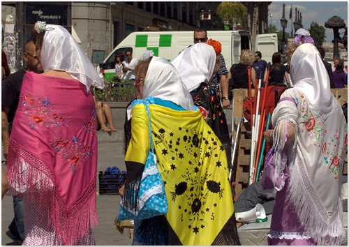 Por San Antonio, las modistillas