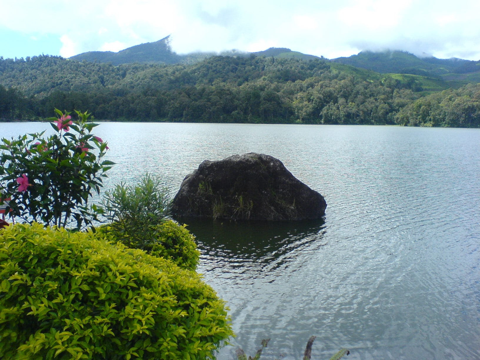 5 Tempat Wisata Alam di Bandung yang Wajib Dikunjungi
