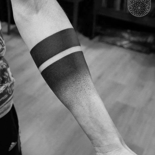 Galerie Les Tattoos à Bandes Noires Crockink Tatouage - 