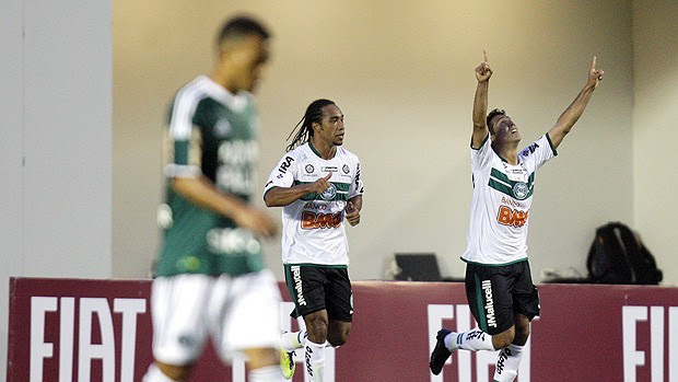 Davi gol Coritiba (Foto: Ag. Estado)