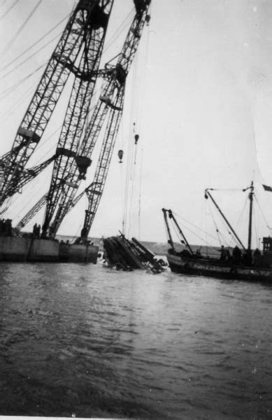 Maas bld - Bucket ladder dredgers - Equipment | Dredging
