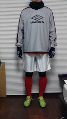 サッカーで冬の寒さを乗り切る服装の基本は Good Ball