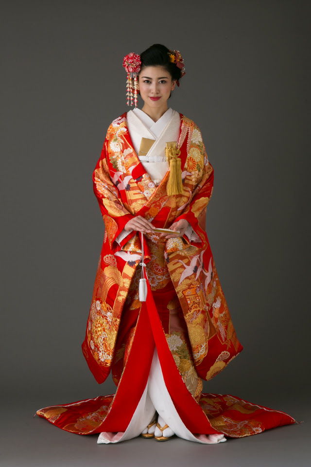 挙式でこそ着たい 格式高い色打掛 花嫁和装 最高峰の色打掛 白無垢を全国へレンタル