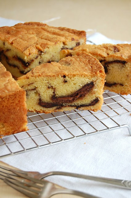Nutella swirl pound cake / Bolo mármore com Nutella