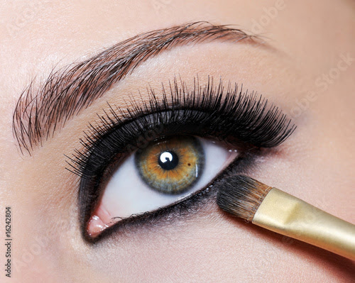 african american eye makeup. Bright black eye make-up