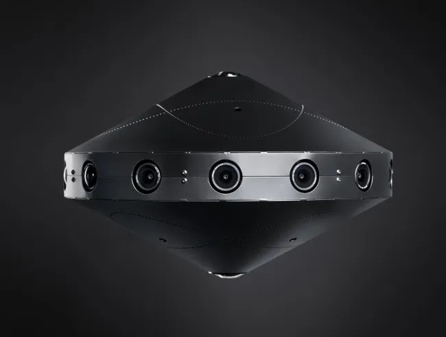 FacebookSurround3602