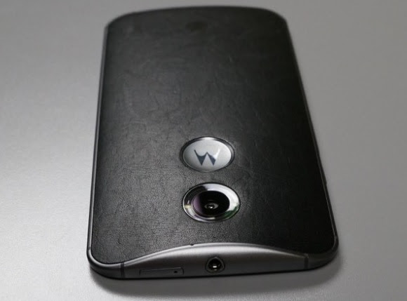 Moto X4