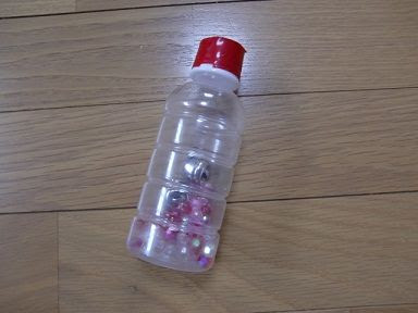 赤ちゃんのガラガラ 簡単手作りおもちゃの作り方 工作図鑑