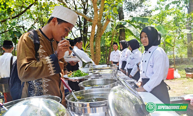 SMK ASSAIDIYAH 2 KUDUS TATA BOGA