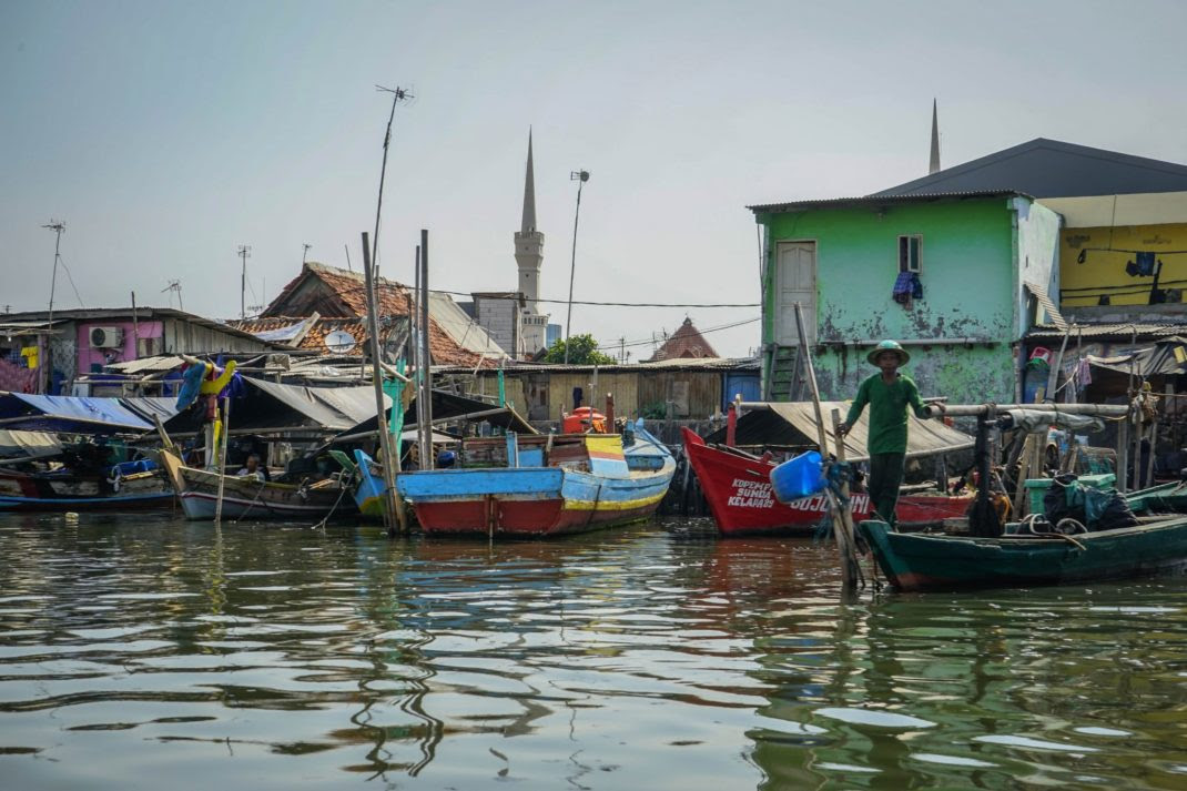 The Slums of Jakarta Indonesia Uncharted Backpacker The Slums of Jakarta Indonesia Uncharted Backpacker