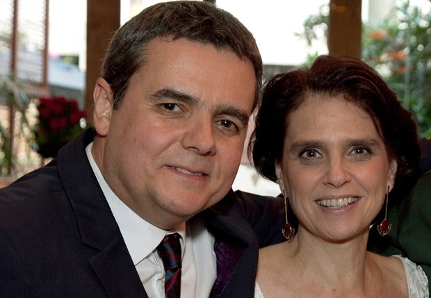 Lídia Brondi com Cássio Gabus Mendes (Foto: Divulgação)