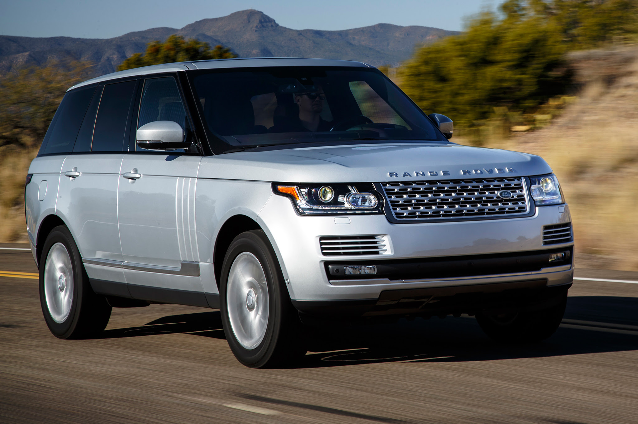 2016 Land Rover Range Rover TD6 Diesel front three quarter in motion