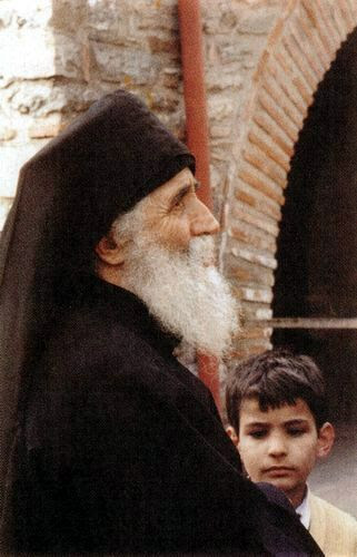 http://vatopaidi.files.wordpress.com/2009/04/paisios1.jpg?w=321&h=500
