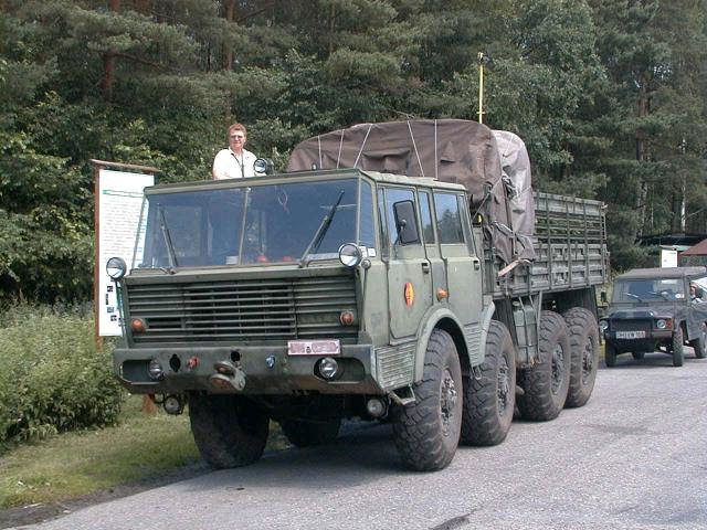 tatra 813