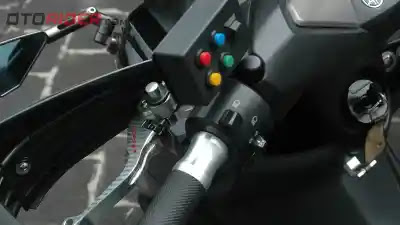 Modifikasi Dua Yamaha NMax 2019 Edisi Hitam Putih Siap Turing Modifikasi Dua Yamaha NMax 2019 Edisi Hitam Putih Siap Turing