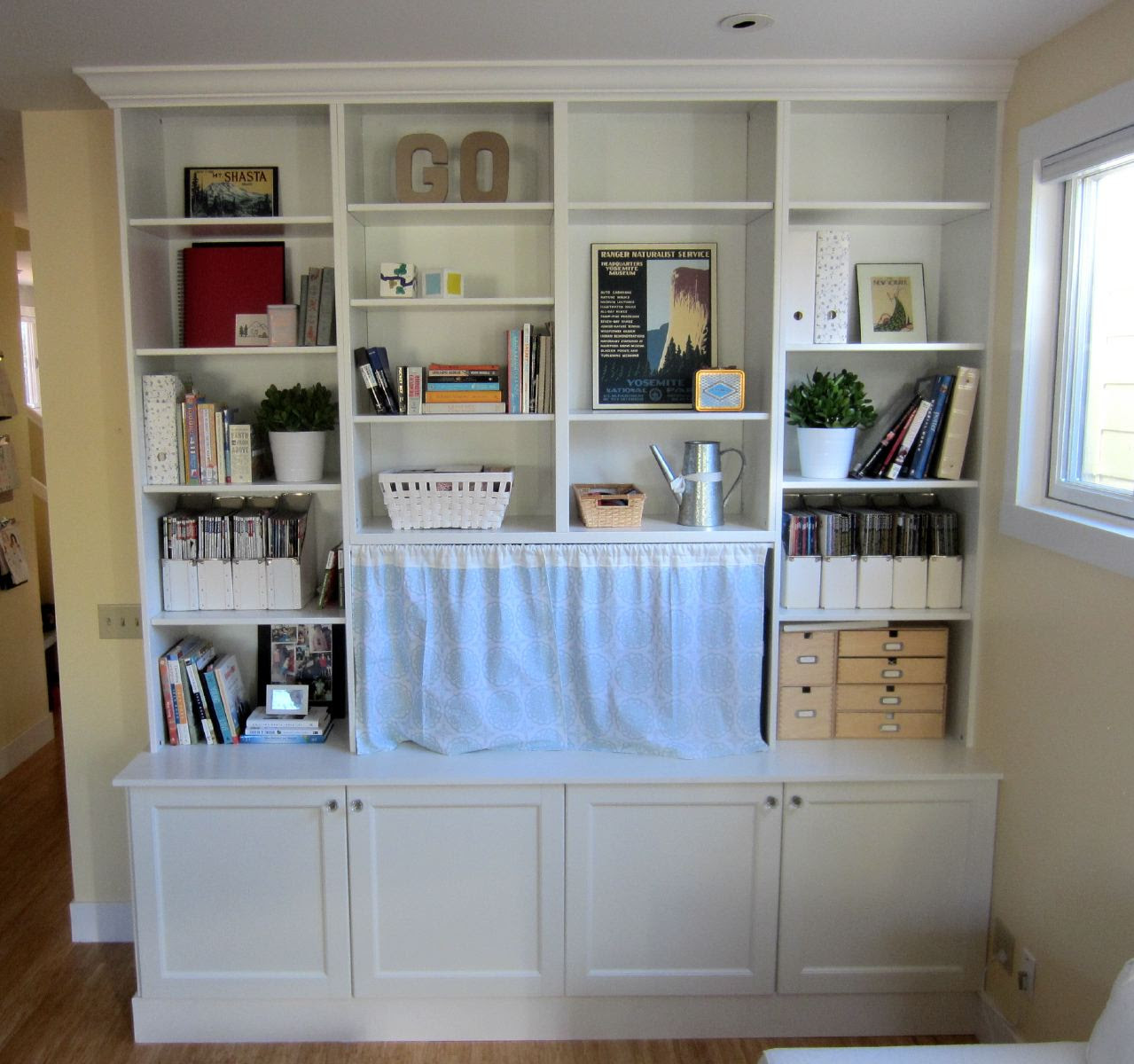 IKEA Hack 2: Besta Built-In Family Room TV Bookshelf | Shirley ...